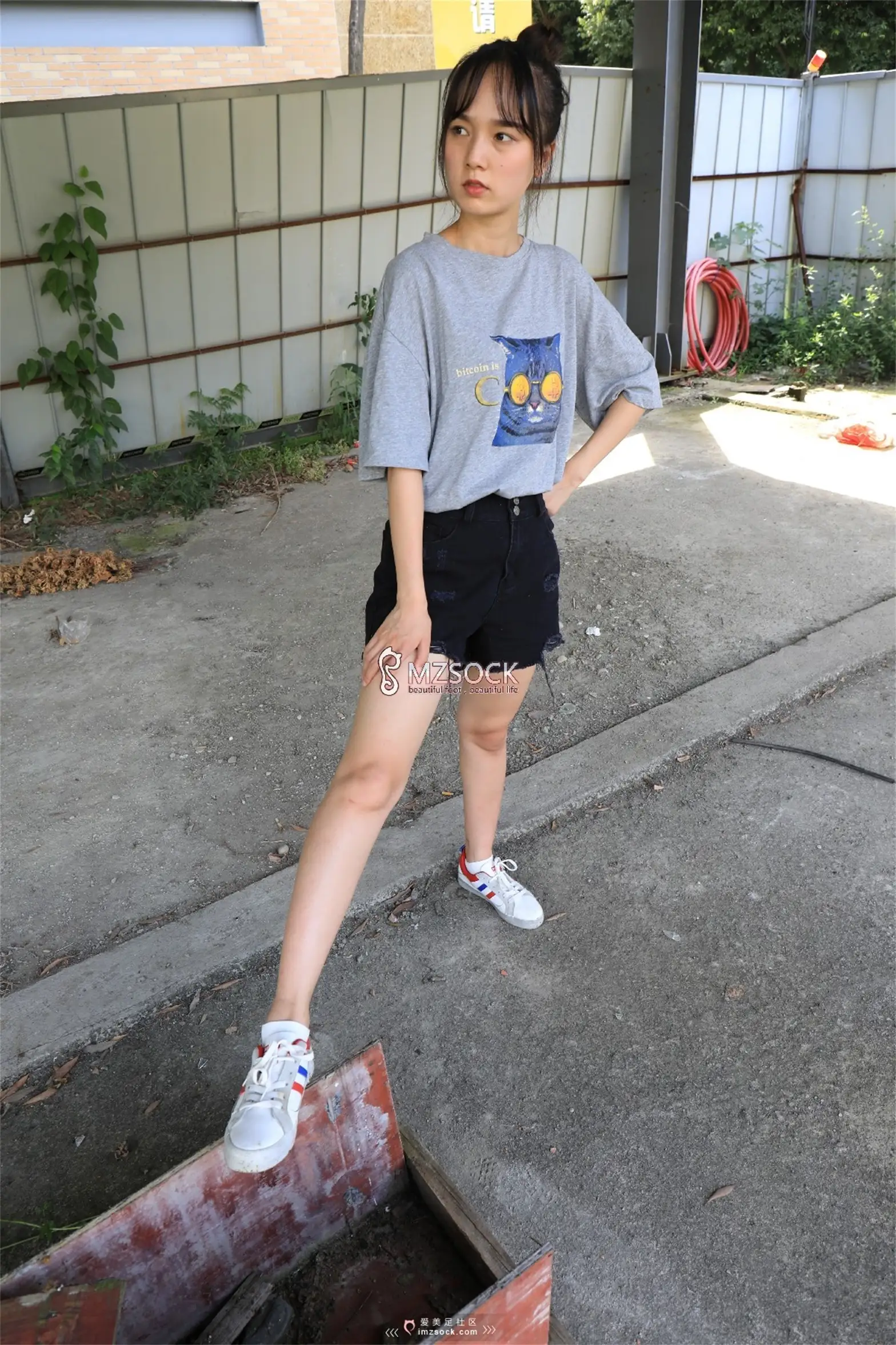 [爱美足] 爱美足 NO.049 悦悦#[74P]-1