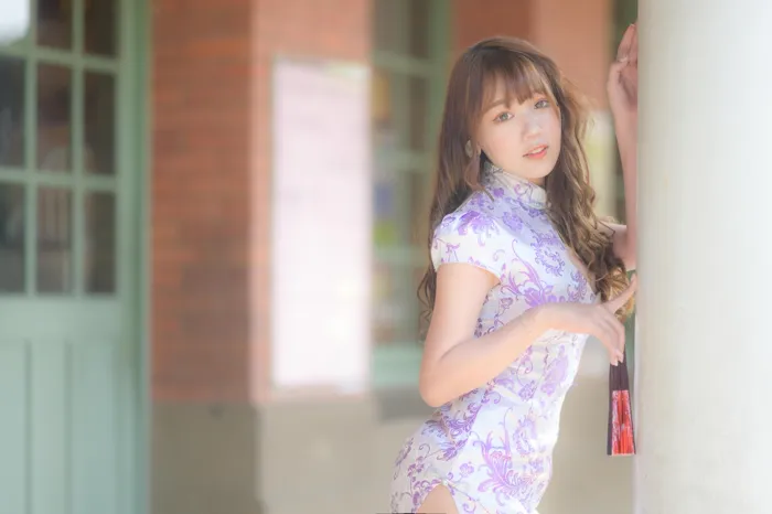[爱美足] NO.040 Listening 旗袍絲襪高跟美腿外拍 街拍#[87P]-1