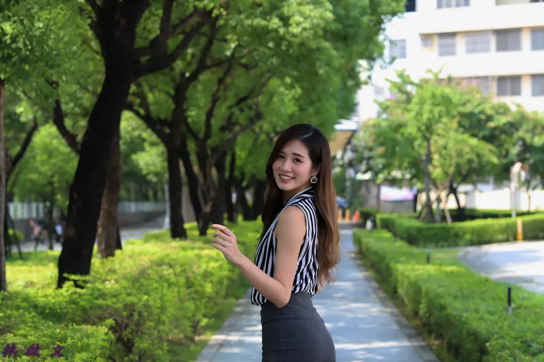 [爱美足] NO.137 张筠 OL黑丝高跟美腿 街拍#[47P]-9