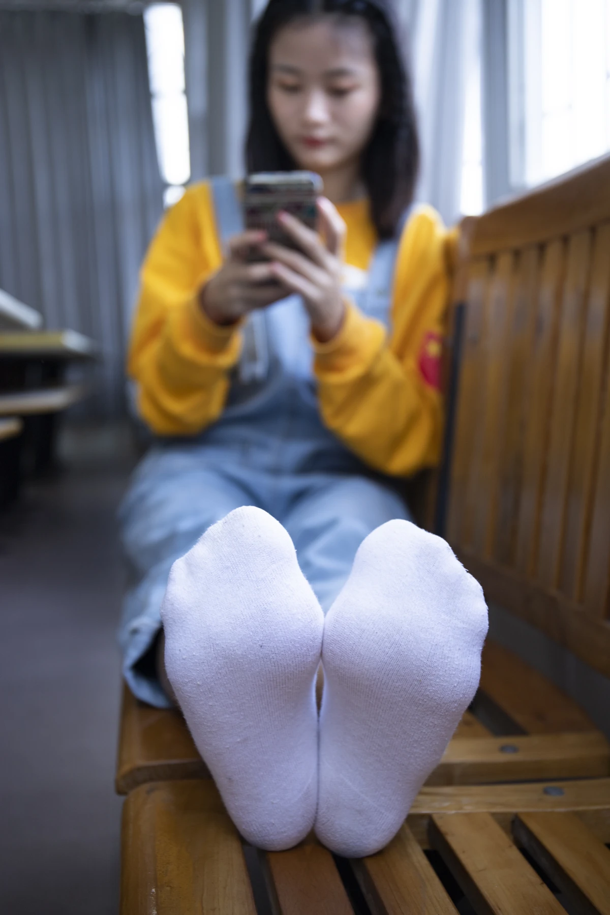 [爱美足] NO.019 刁钻的角度 四川妹子琳琳教室秀美脚 南国足艺#[121P]-10