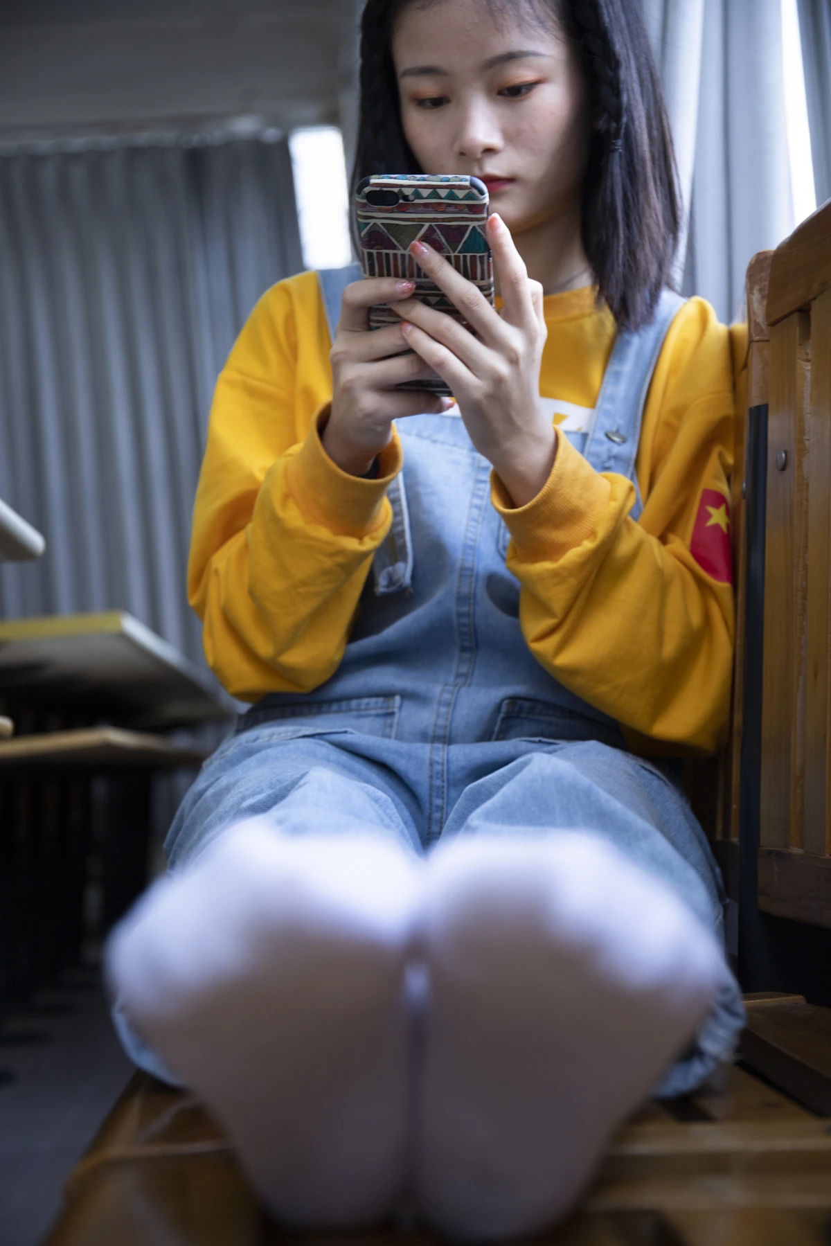 [爱美足] NO.019 刁钻的角度 四川妹子琳琳教室秀美脚 南国足艺#[121P]-9