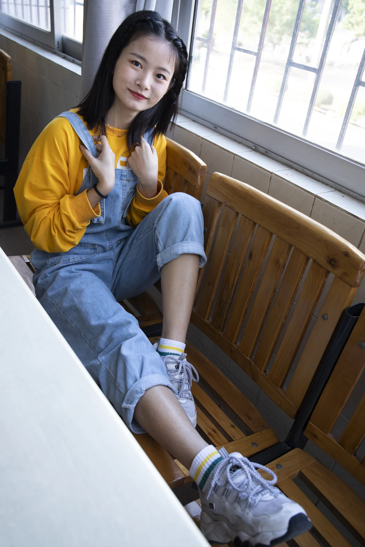 [爱美足] NO.019 刁钻的角度 四川妹子琳琳教室秀美脚 南国足艺#[121P]-3