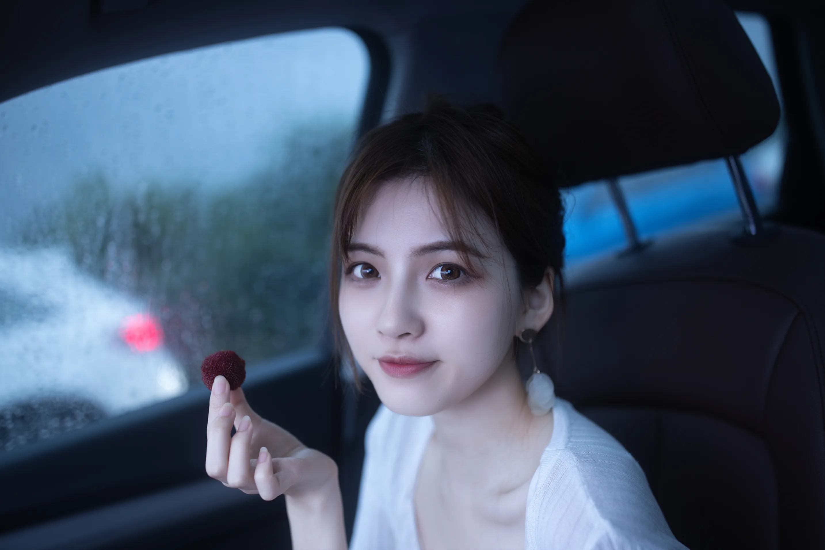 [艺图语] 2022.12.10 Vol.2647 – 雨后少女 Dtifa丁小妮#[24P]-9