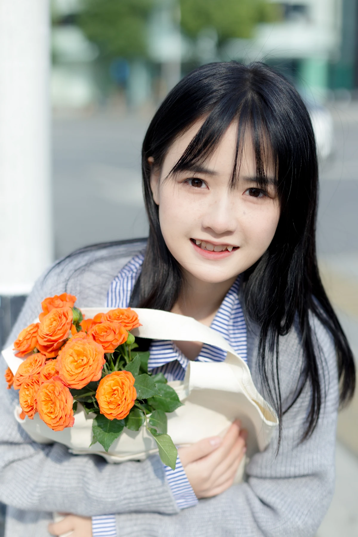 [艺图语] 2023.02.01 Vol.2943 面包和鲜花 小怡妹妹cute#[28P]-2
