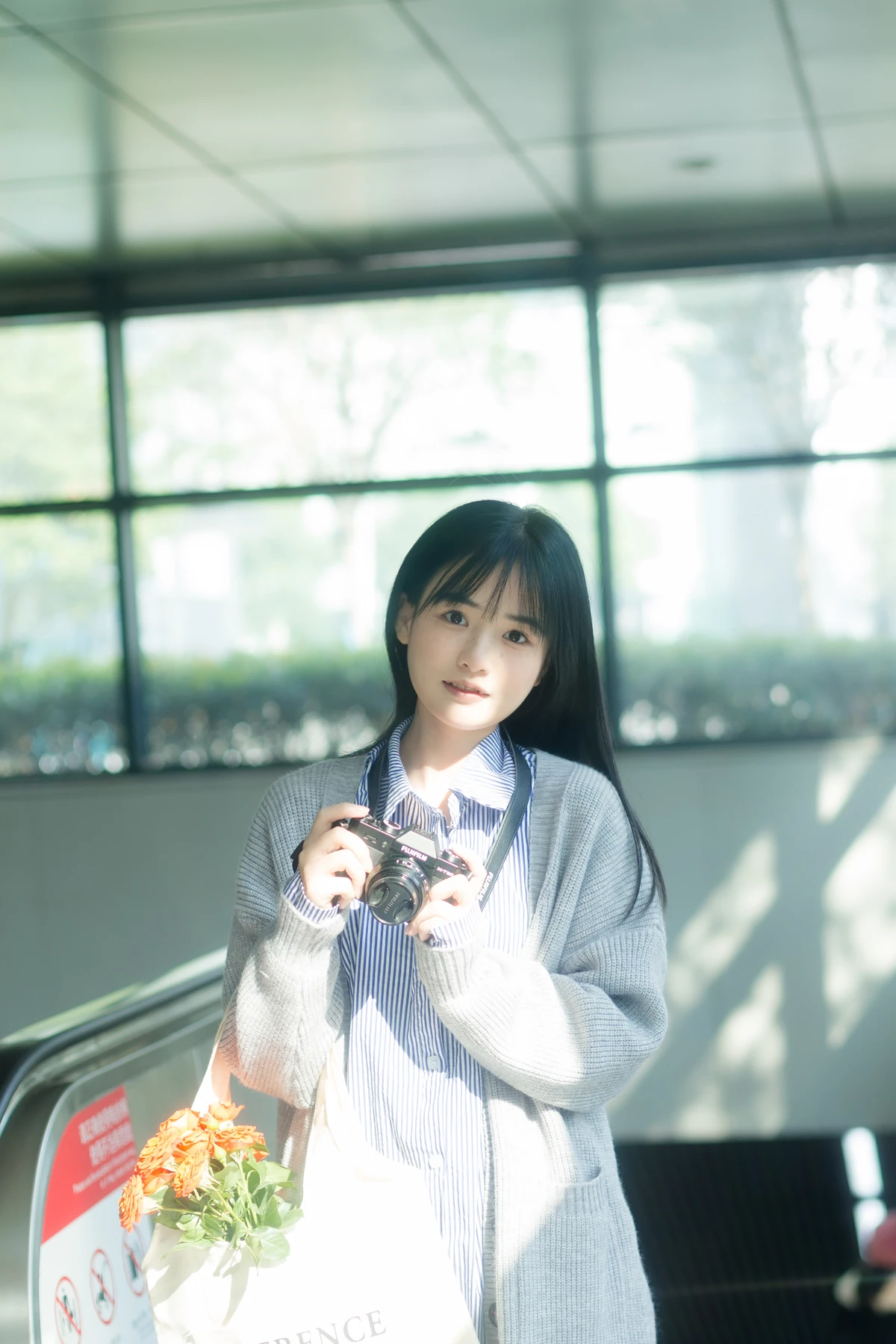 [艺图语] 2023.02.01 Vol.2943 面包和鲜花 小怡妹妹cute#[28P]-8