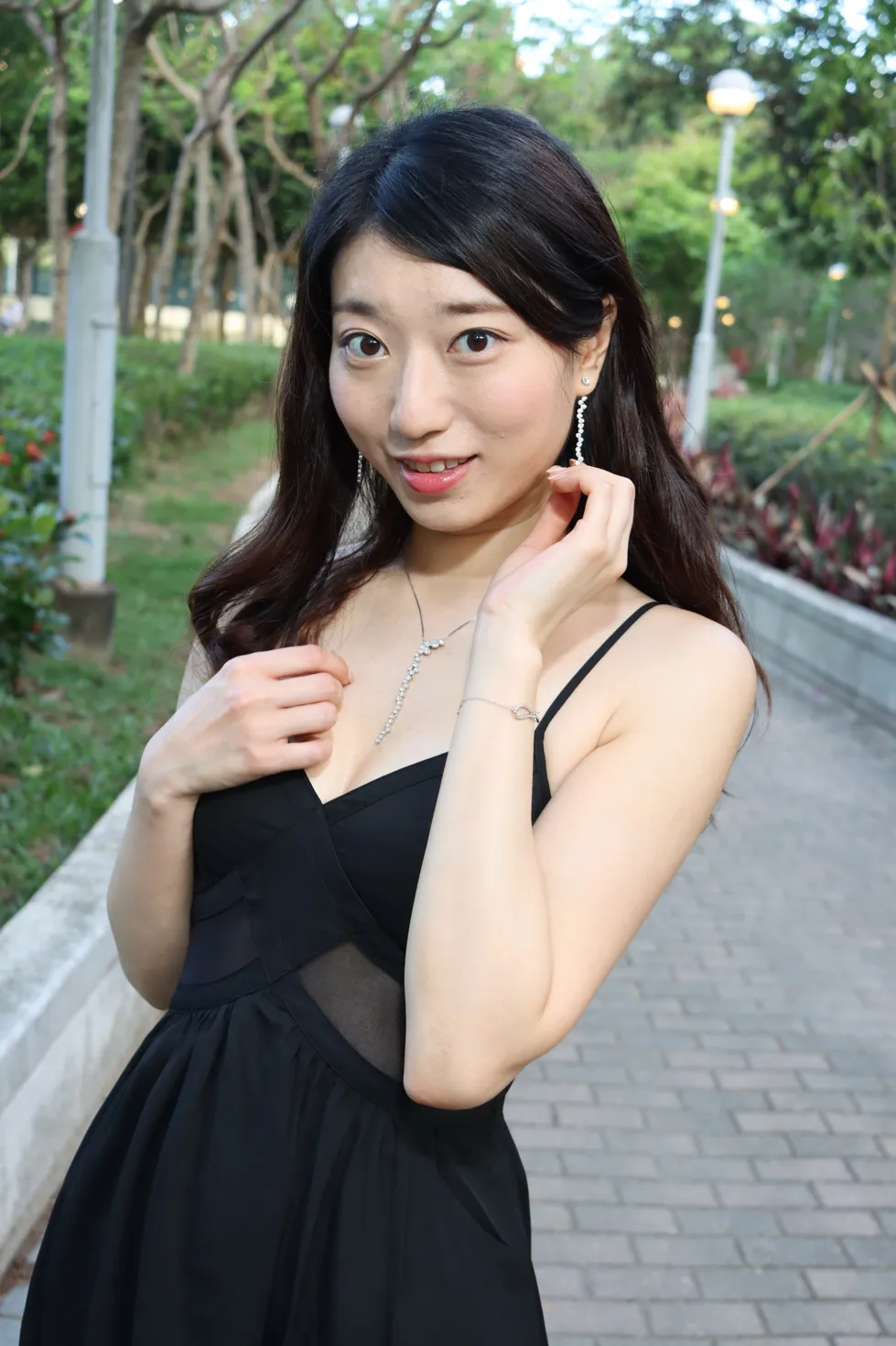 [爱美足] NO.106 吴小葵 公园黑色长裙 街拍#[61P]-10