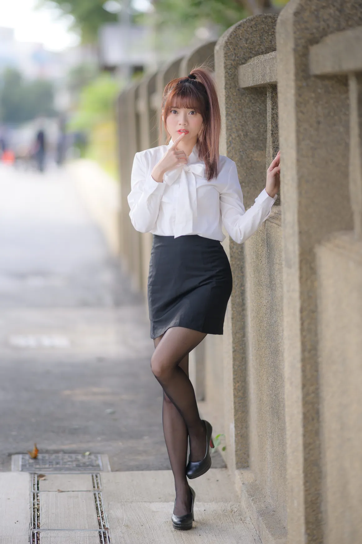 [爱美足] NO.237 OL黑丝制服高跟 街拍#[105P]-1