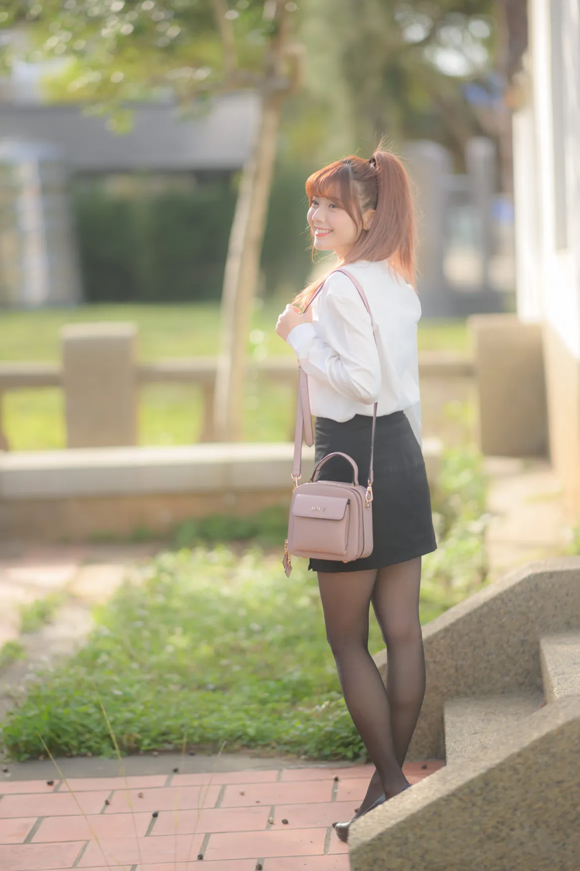 [爱美足] NO.237 OL黑丝制服高跟 街拍#[105P]-2