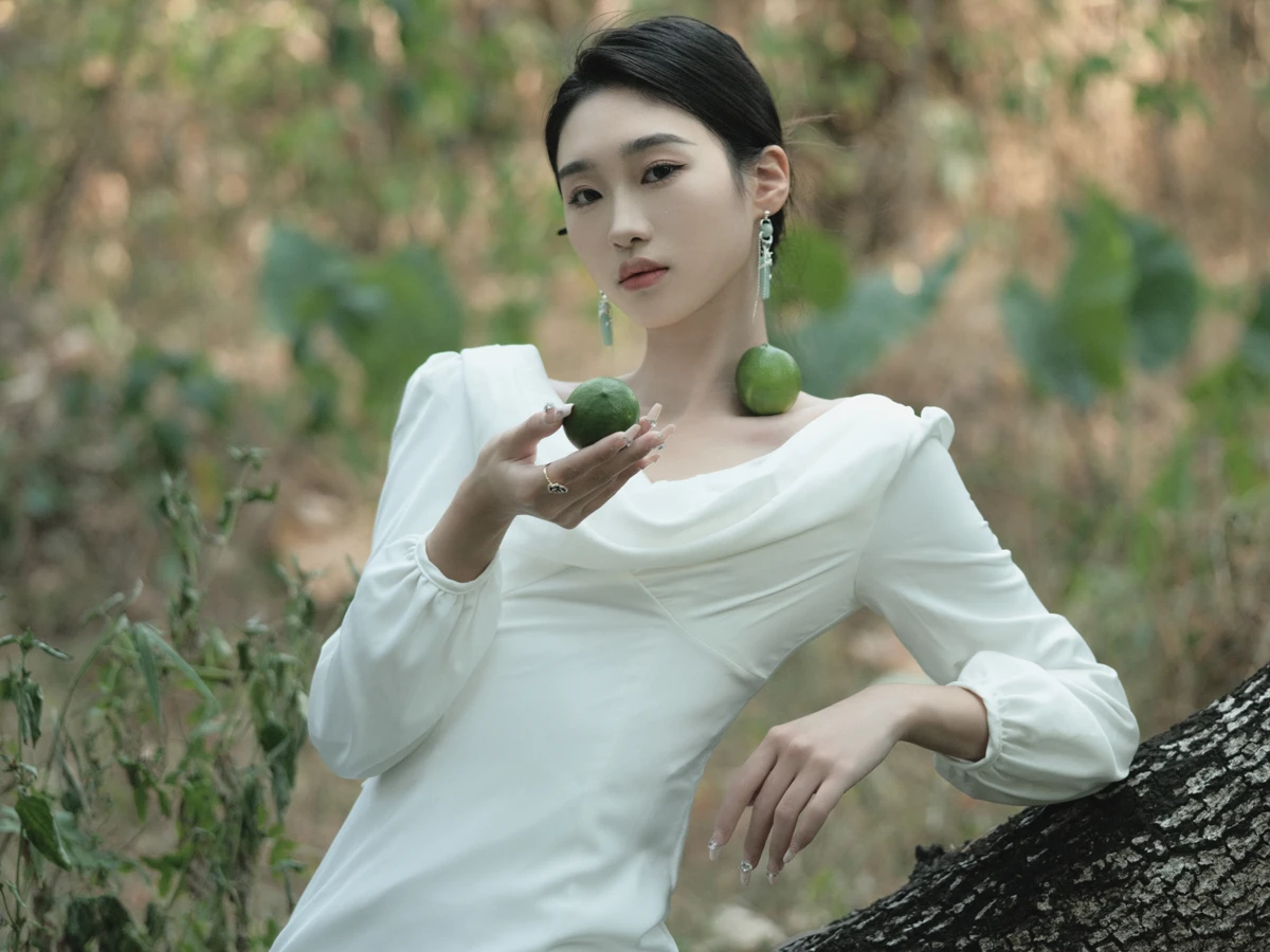 [艺图语] 2022.12.19 Vol.2713 – 落叶飞花 likeu#[47P]-7