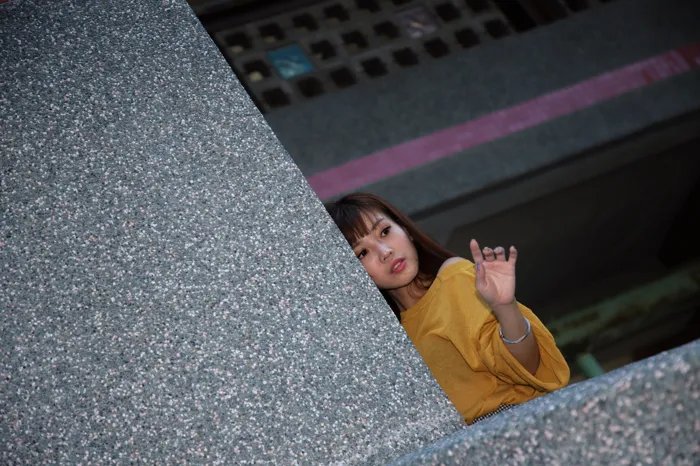 [爱美足] NO.053  凯蒂 裙摆摇 高跟美腿旅拍 街拍#[50P]-1