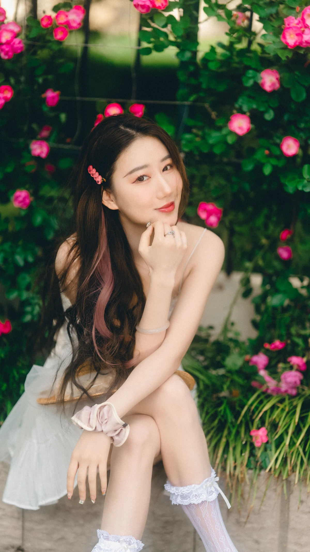 [艺图语] 2023.05.20 Vol.3048 – 蔷薇花下 桃子#[48P]-1