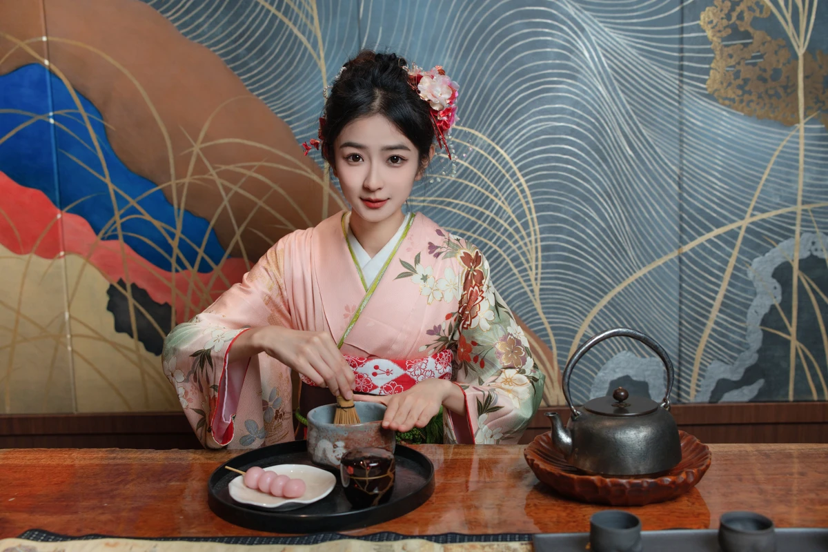 [艺图语] 2022.12.26 Vol.2761 – 和服之女 小泽#[35P]-1