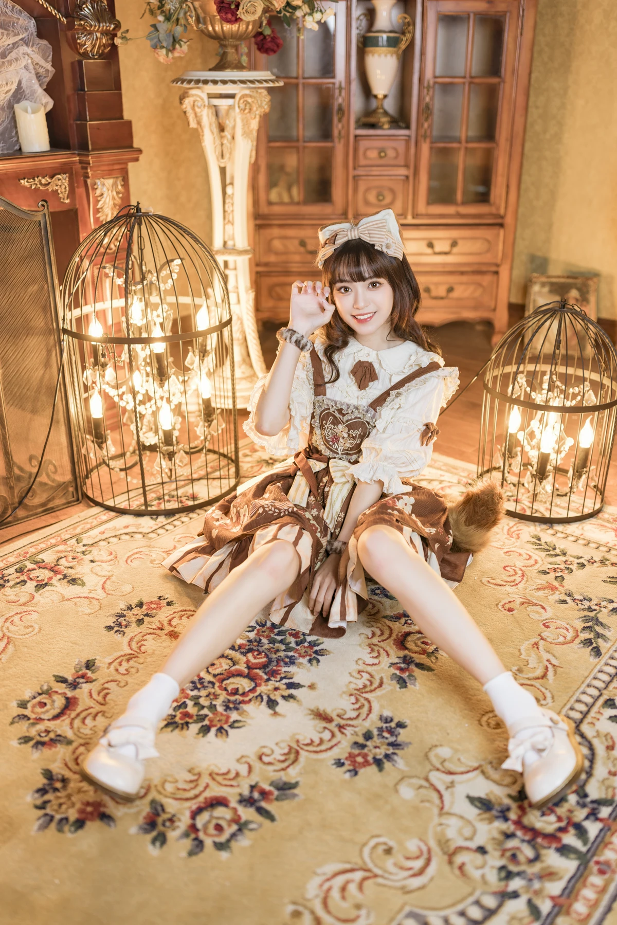 [艺图语] 2022.12.19 Vol.2714 – 猫系少女 酱酱#[22P]-2