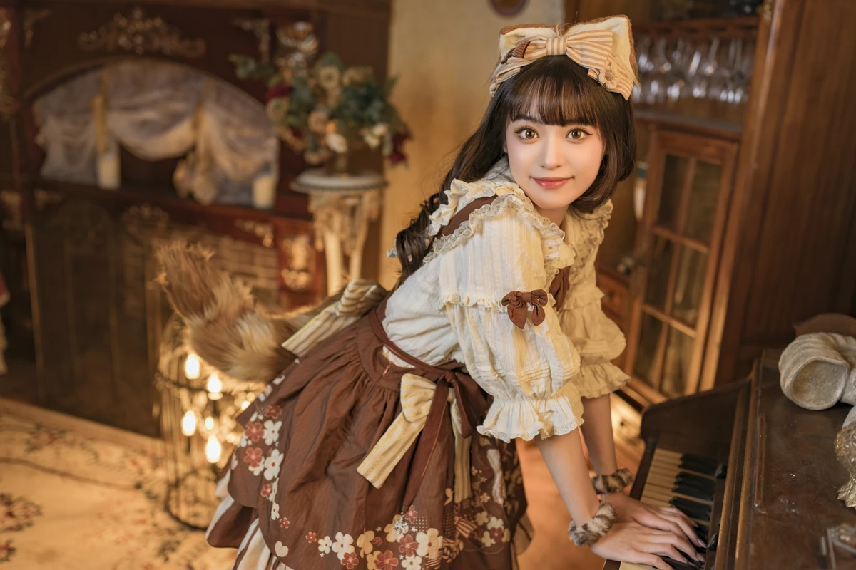 [艺图语] 2022.12.19 Vol.2714 – 猫系少女 酱酱#[22P]-3