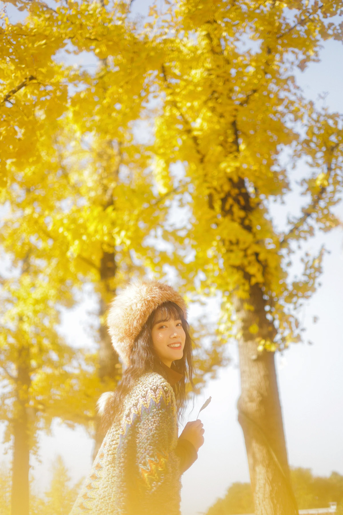 [艺图语] 2023.01.12 Vol.2901 银杏不负秋 一只阿梦崽#[45P]-3
