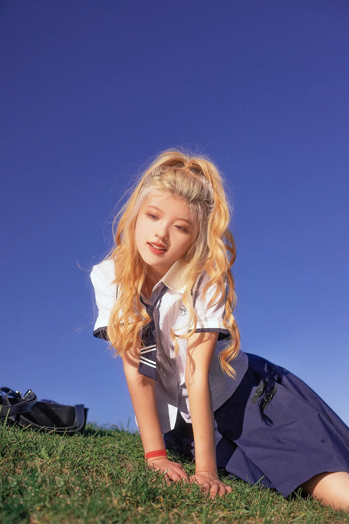 [艺图语] 2022.12.11 Vol.2649 – 芭比少女 笑死银#[22P]-6