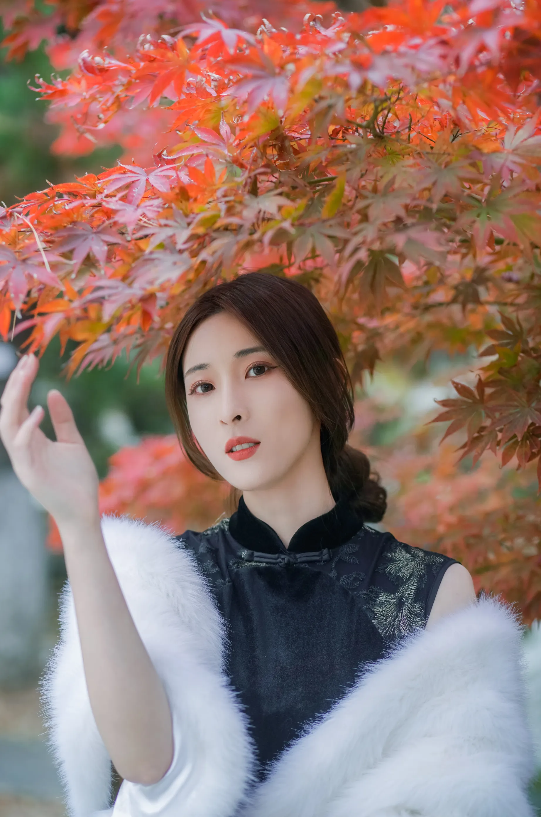[艺图语] 2022.12.05 Vol.2603 – 红枫 阿音#[23P]-2