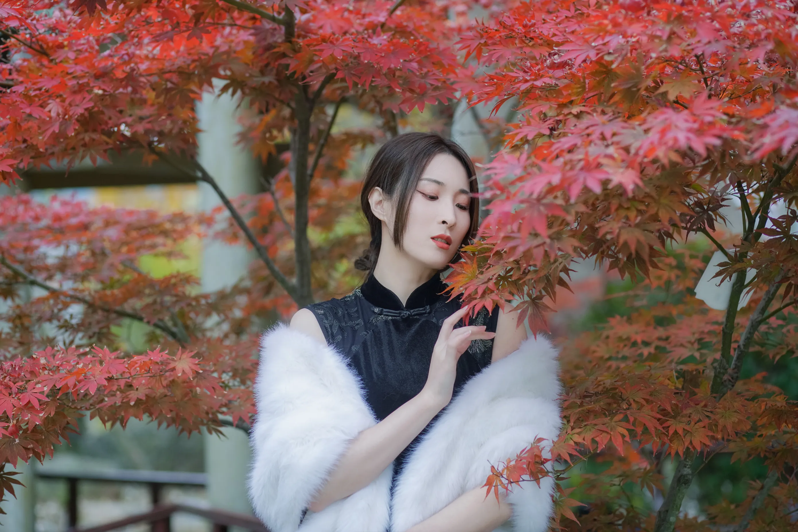 [艺图语] 2022.12.05 Vol.2603 – 红枫 阿音#[23P]-5