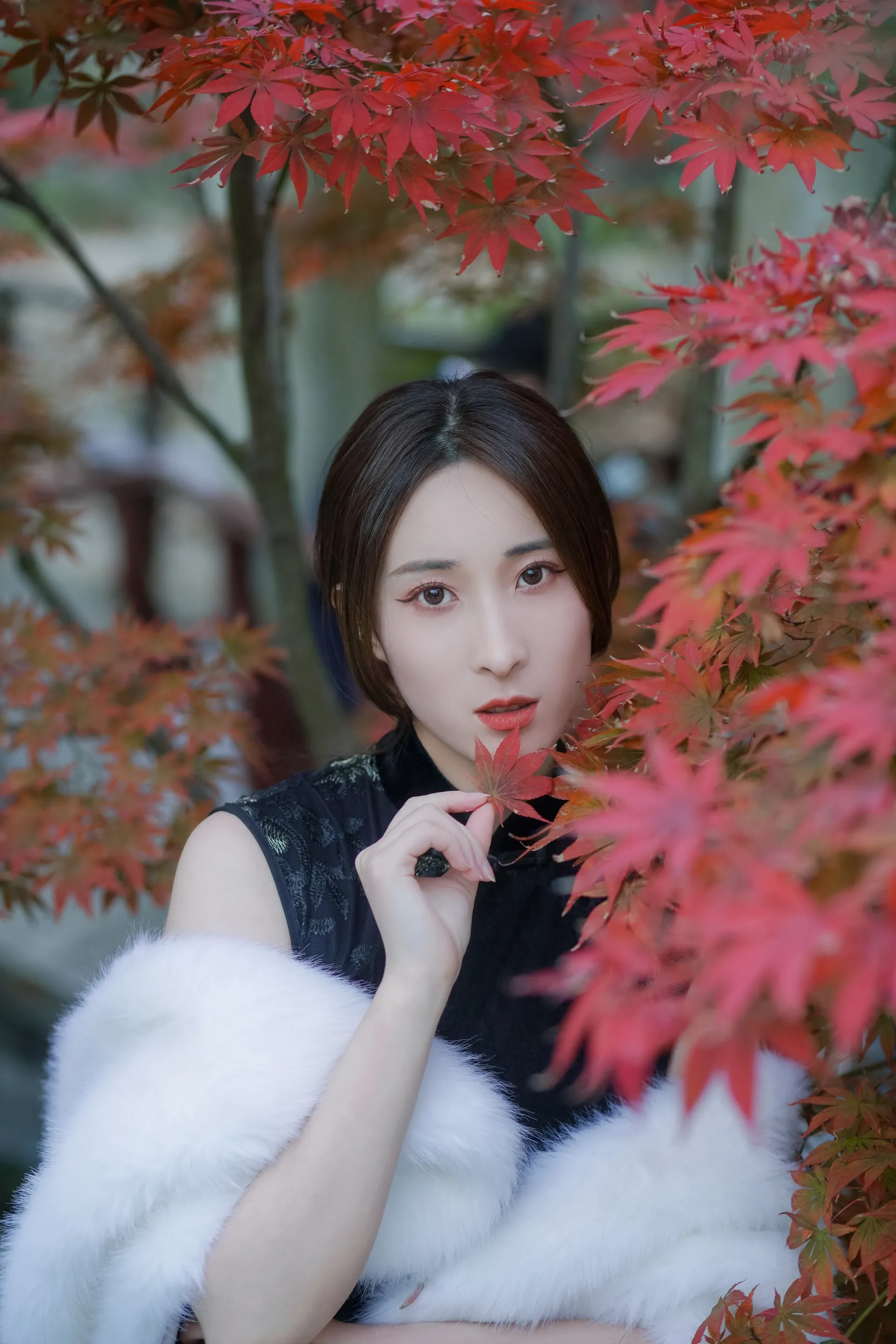 [艺图语] 2022.12.05 Vol.2603 – 红枫 阿音#[23P]-6