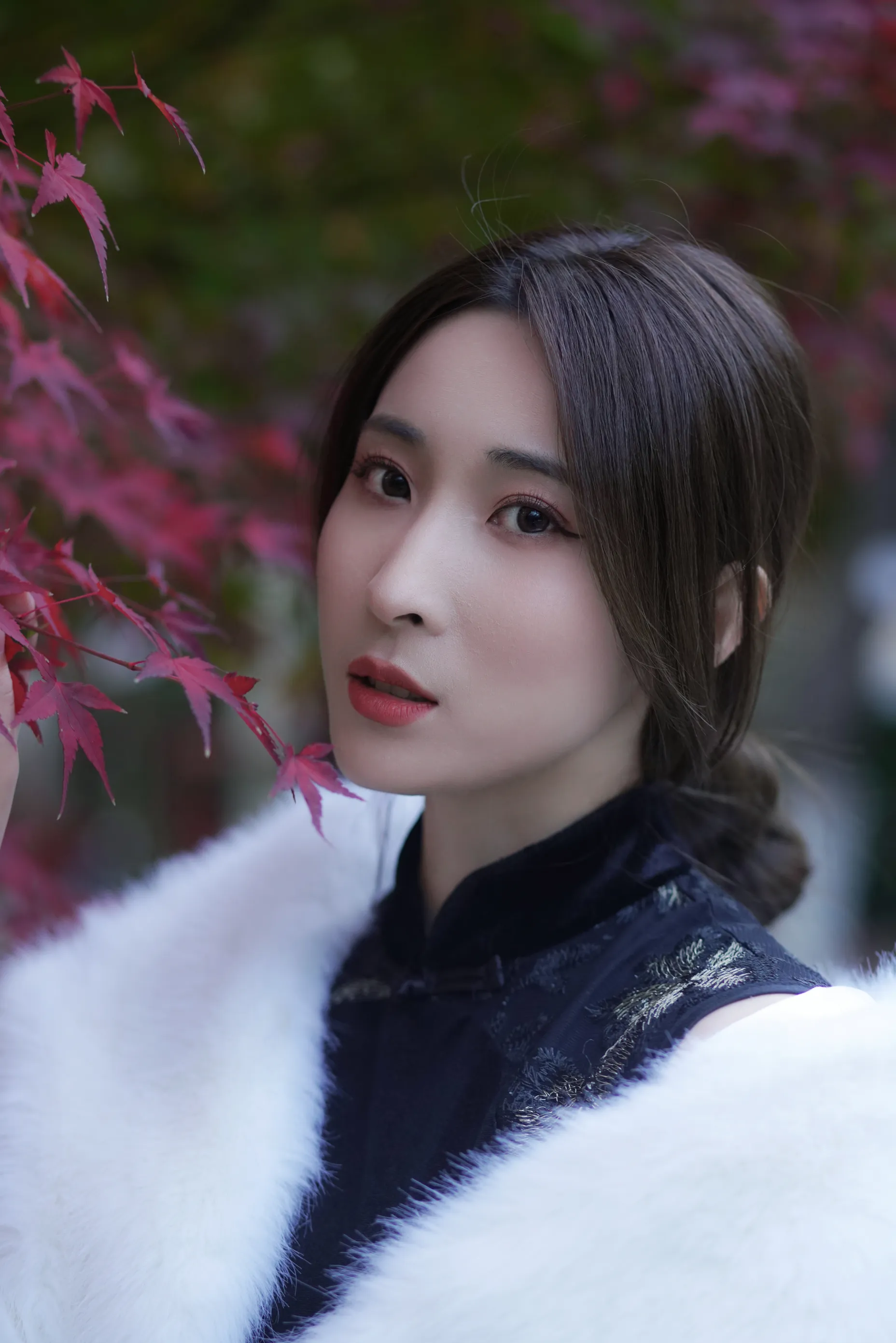 [艺图语] 2022.12.05 Vol.2603 – 红枫 阿音#[23P]-3