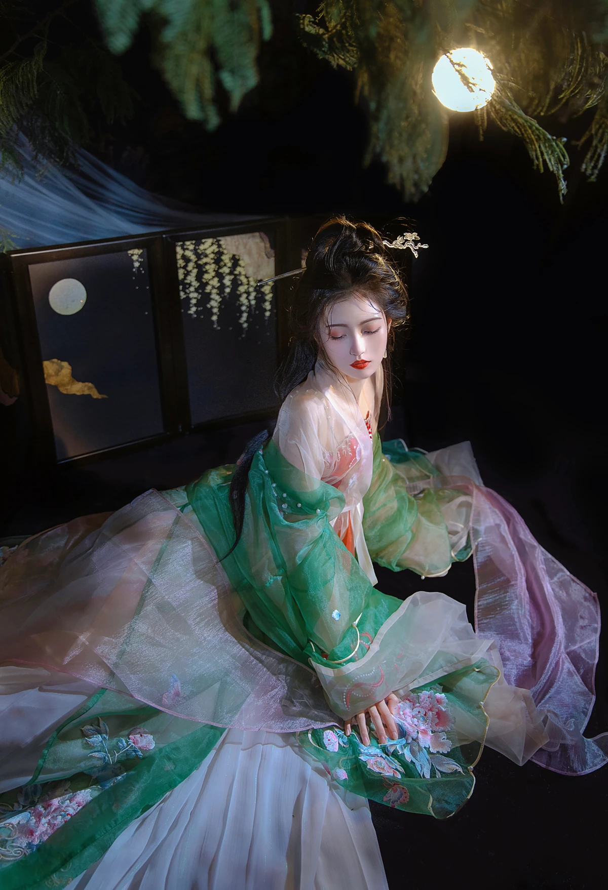 [艺图语] 2023.03.09 Vol.3035 庭芜绿 胖琦#[31P]-9