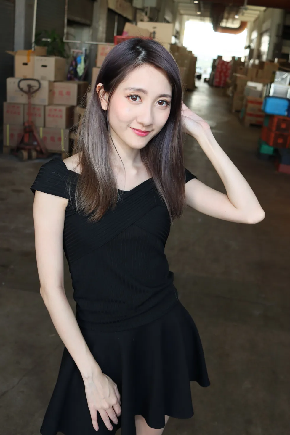 [爱美足] NO.140 Elaine Chung 连衣裙丝袜凉高美腿 街拍#[73P]-4