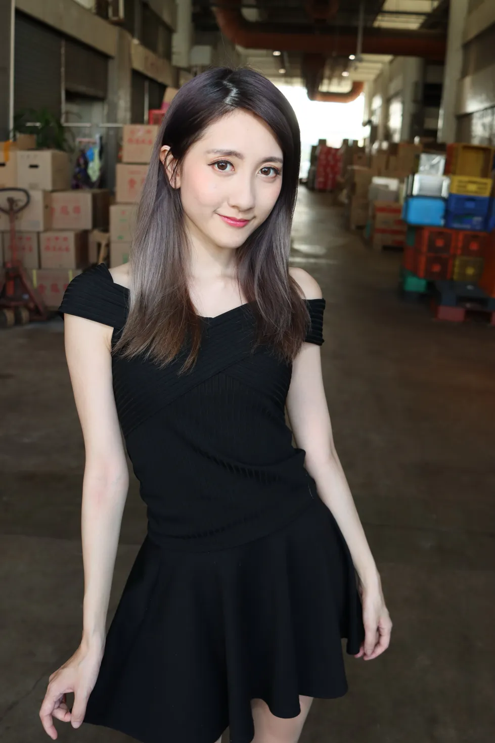 [爱美足] NO.140 Elaine Chung 连衣裙丝袜凉高美腿 街拍#[73P]-5