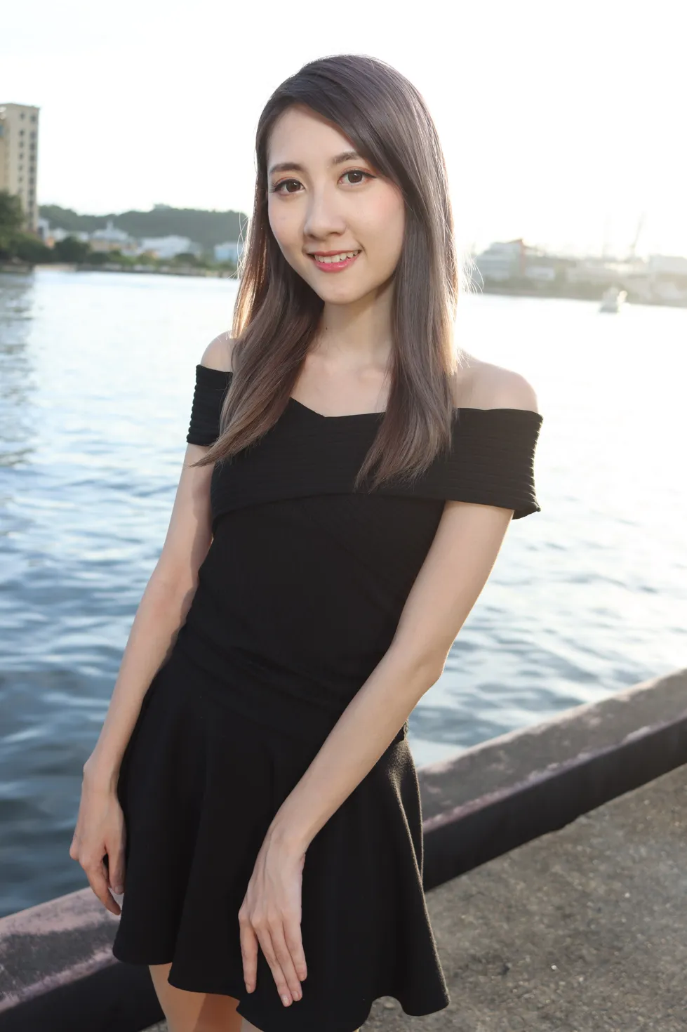 [爱美足] NO.140 Elaine Chung 连衣裙丝袜凉高美腿 街拍#[73P]-1