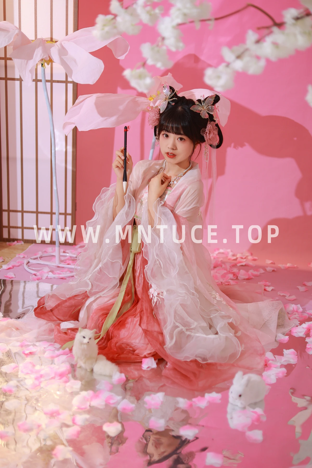 [艺图语] 2023.05.20 Vol.3052 – 小花仙 一只暖暖#[34P]-10