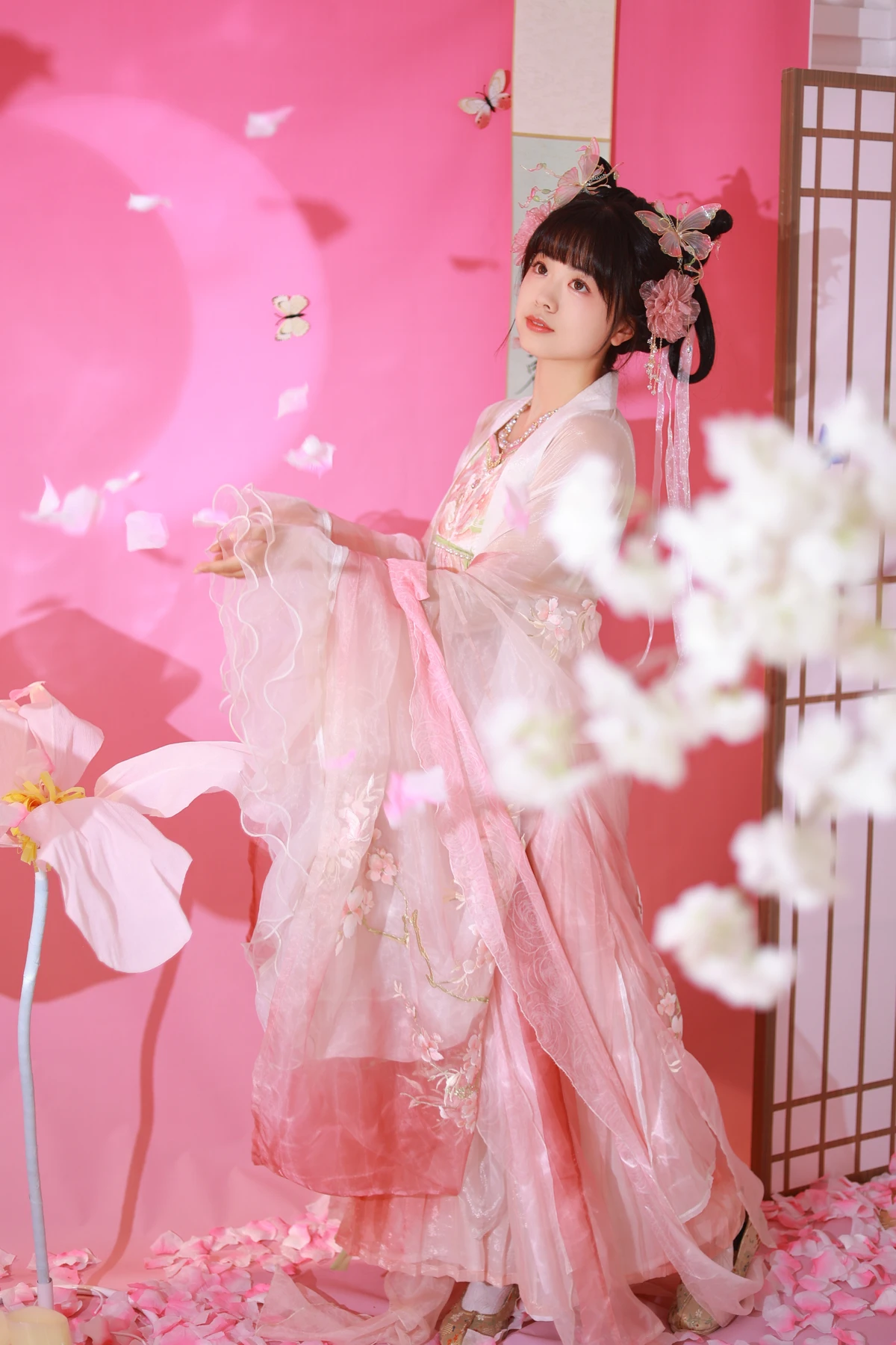 [艺图语] 2023.05.20 Vol.3052 – 小花仙 一只暖暖#[34P]-9