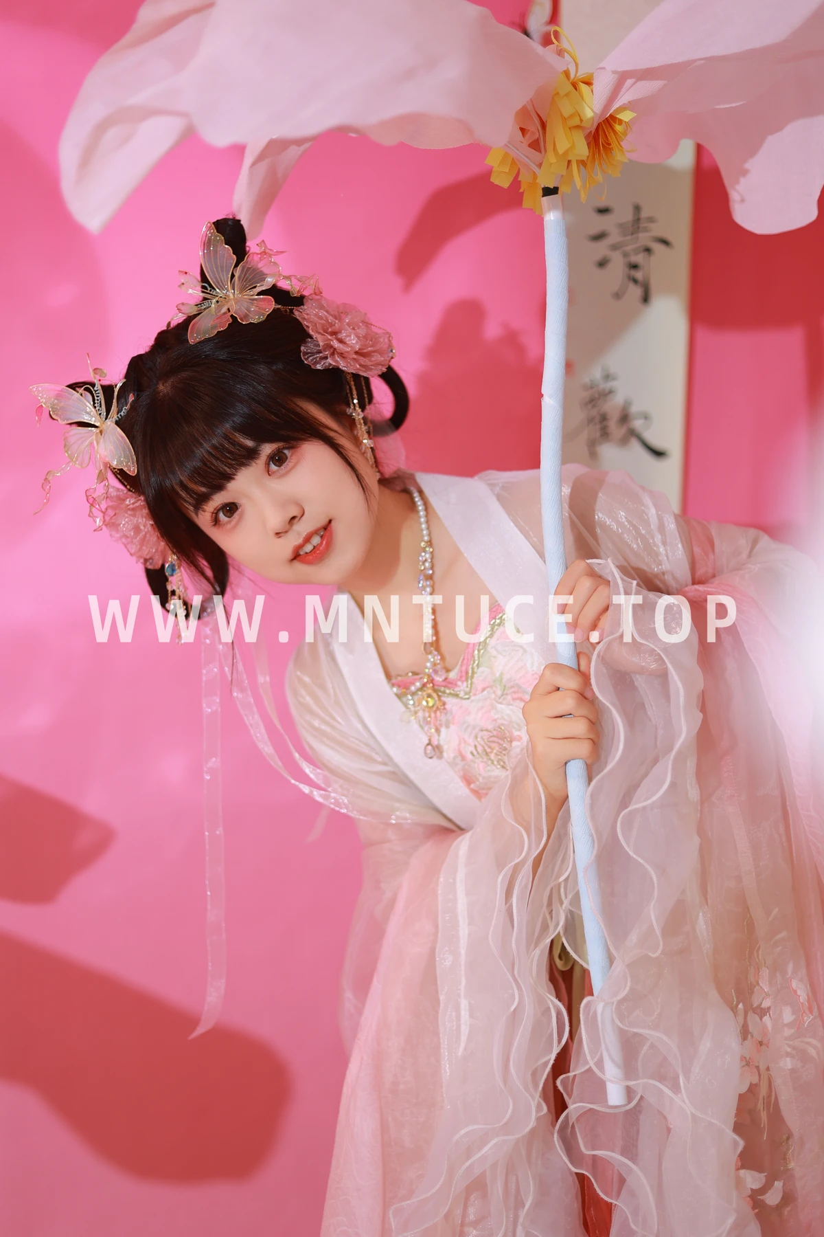 [艺图语] 2023.05.20 Vol.3052 – 小花仙 一只暖暖#[34P]-10