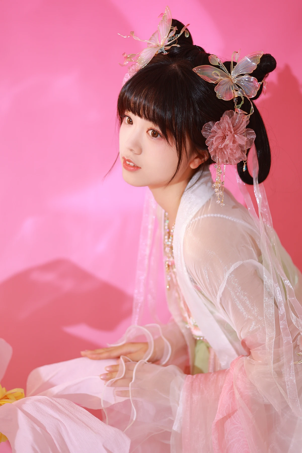 [艺图语] 2023.05.20 Vol.3052 – 小花仙 一只暖暖#[34P]-1