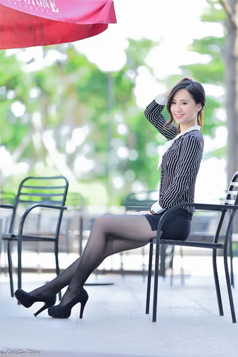 [爱美足] NO.026 美模 小米 新任小秘书黑丝职业装 街拍#[50P]-9