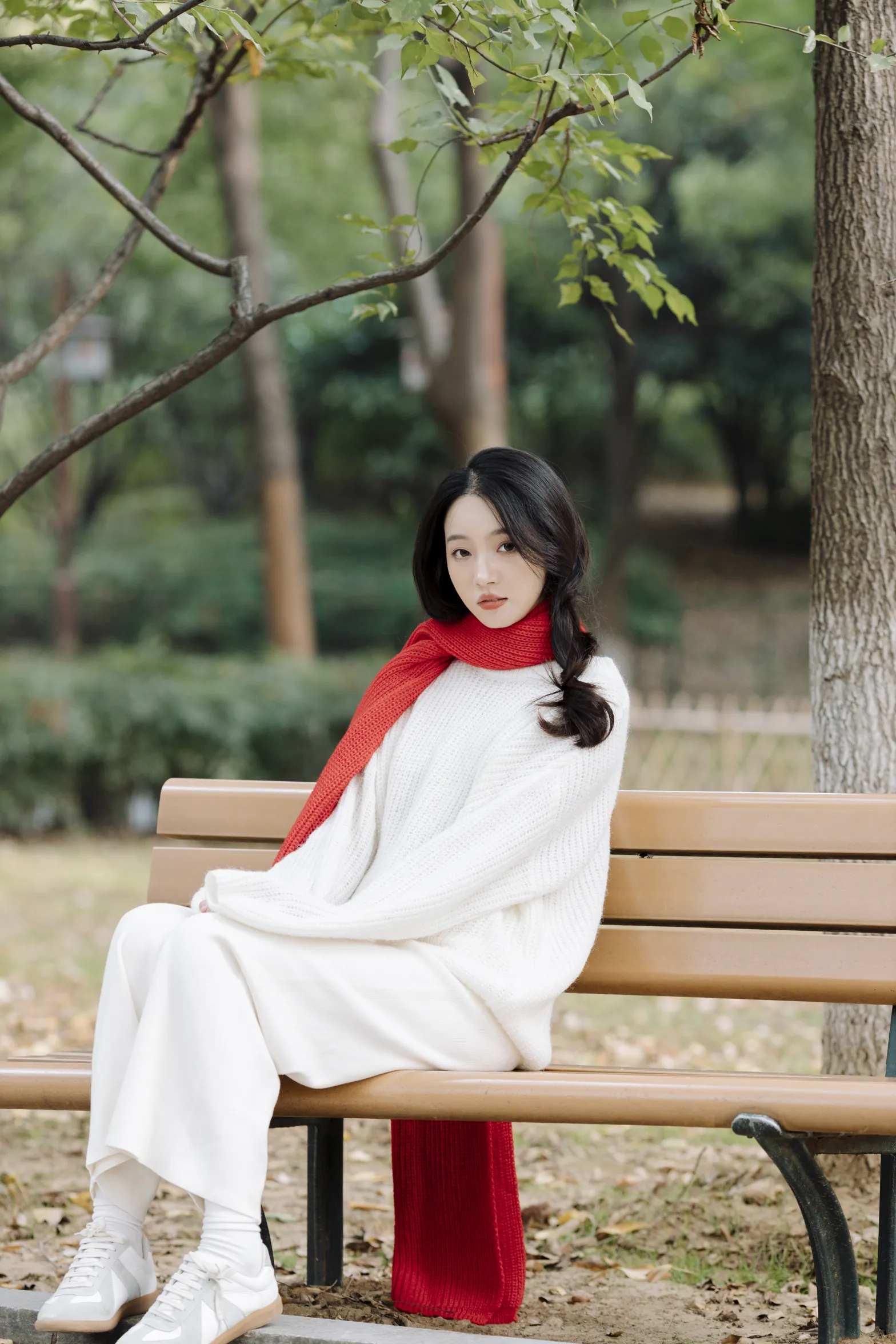[艺图语] 2022.12.05 Vol.2604 – 红色暖冬 幽灵胡子#[46P]-9