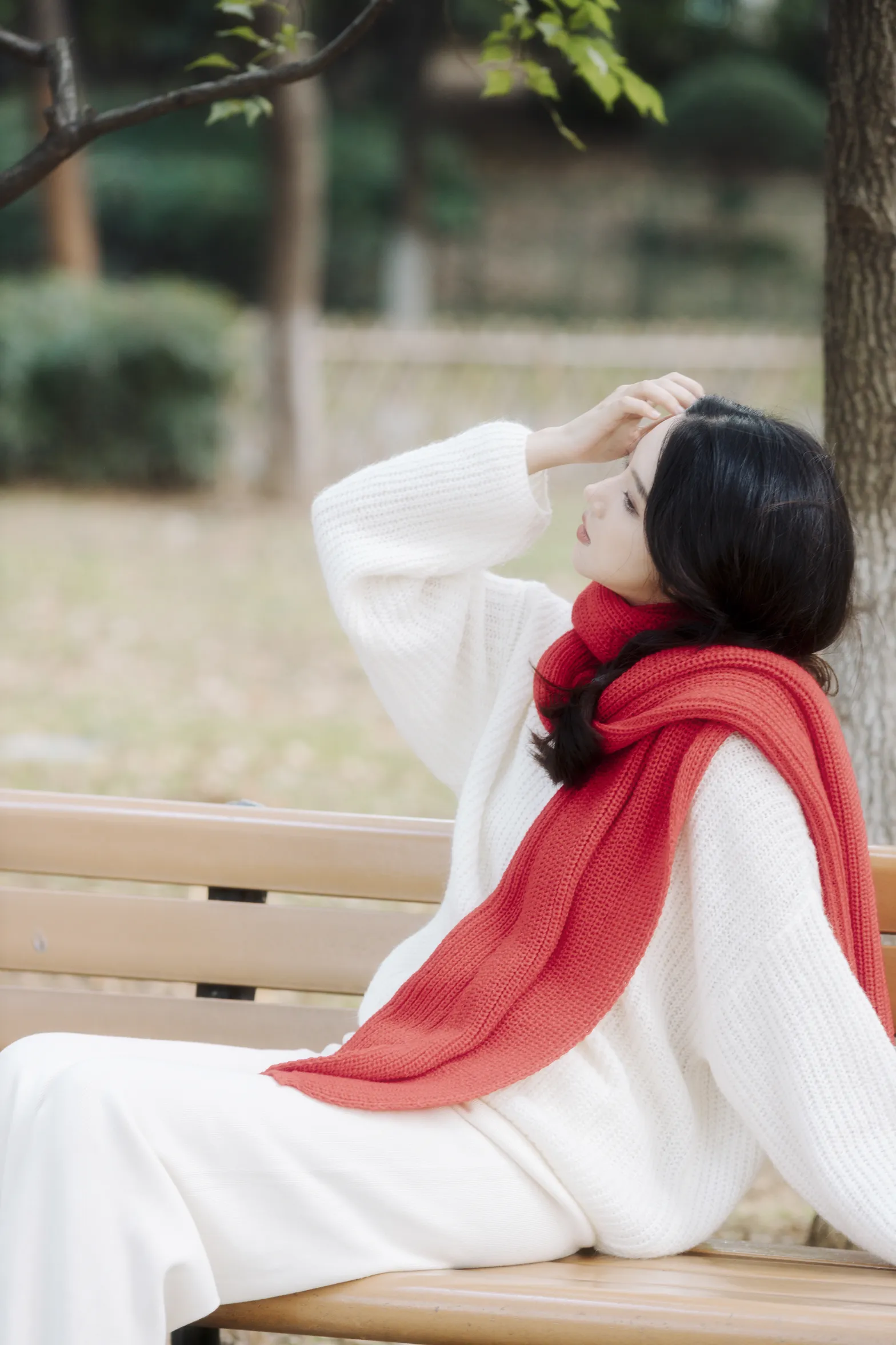 [艺图语] 2022.12.05 Vol.2604 – 红色暖冬 幽灵胡子#[46P]-2