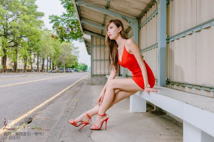 [爱美足] NO.047 艾比 紅連衣短裙 高跟美腿外拍 街拍#[106P]-10