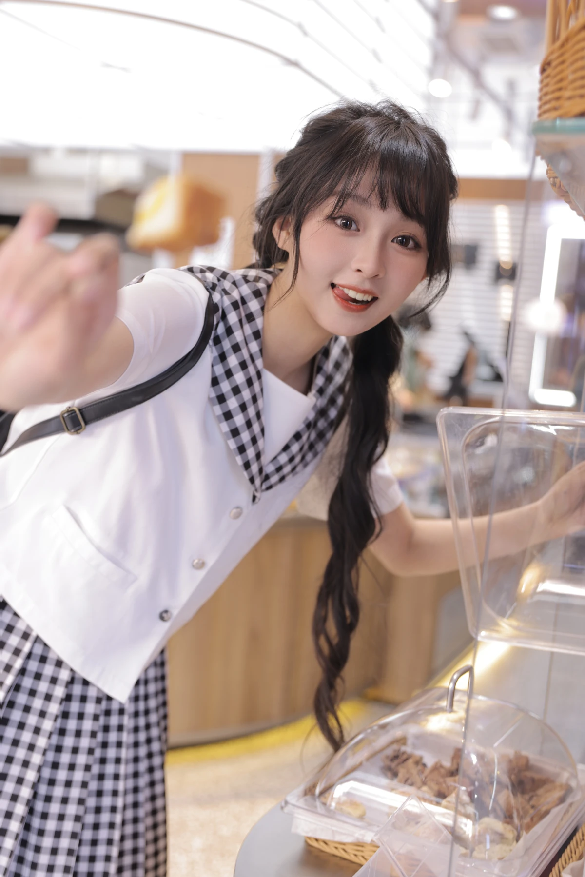 [艺图语] 2023.03.09 Vol.3030 大理时光 一条懒虫#[22P]-9