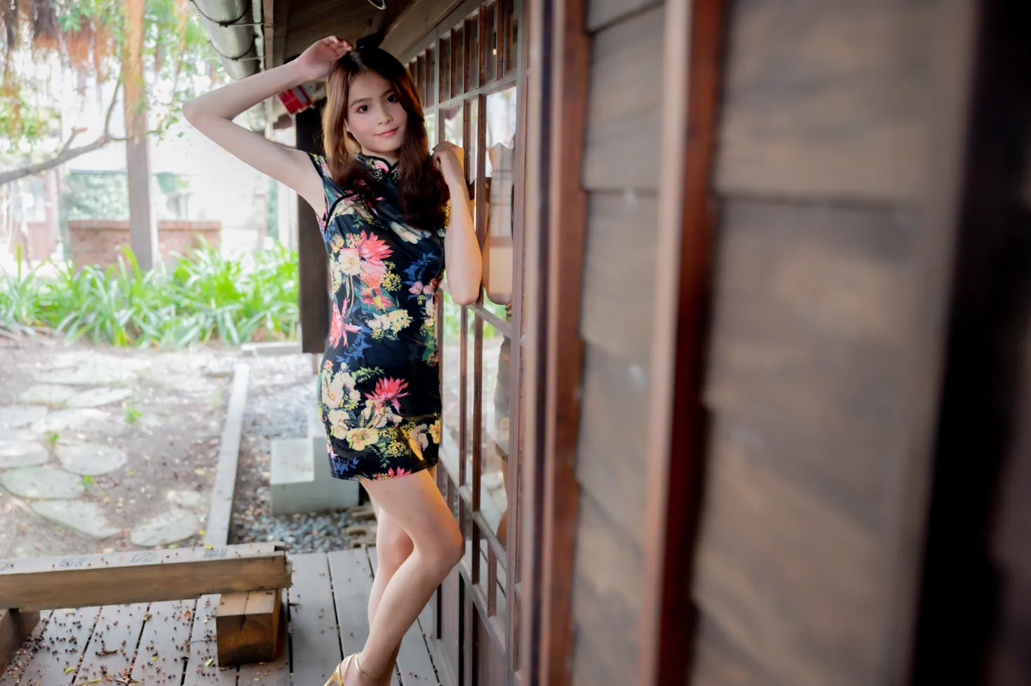 [爱美足] NO.202 何佳欣 黑花短旗袍丝袜高跟美腿 街拍#[97P]-2
