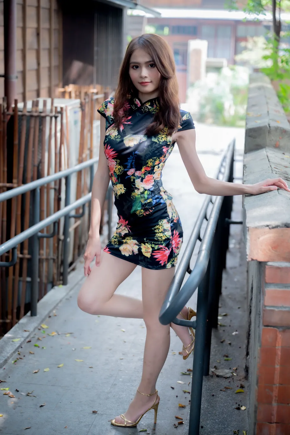 [爱美足] NO.202 何佳欣 黑花短旗袍丝袜高跟美腿 街拍#[97P]-5