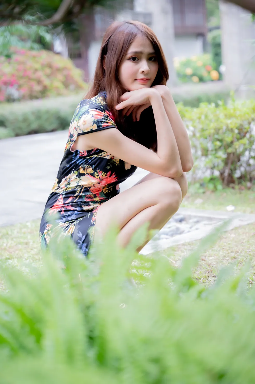 [爱美足] NO.202 何佳欣 黑花短旗袍丝袜高跟美腿 街拍#[97P]-1