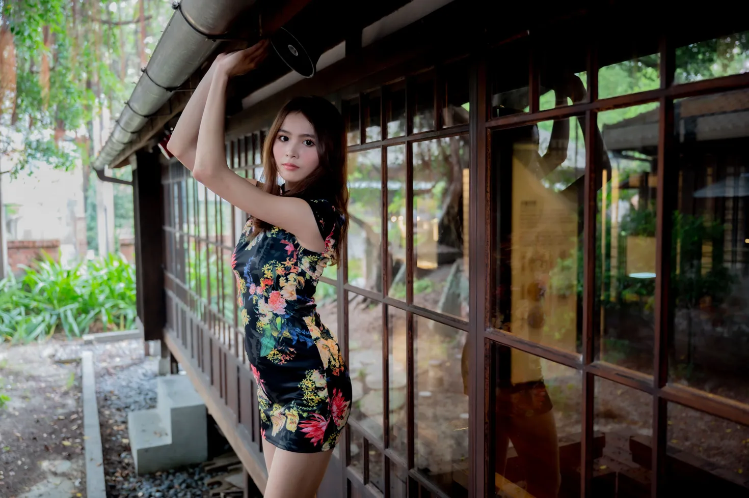 [爱美足] NO.202 何佳欣 黑花短旗袍丝袜高跟美腿 街拍#[97P]-9