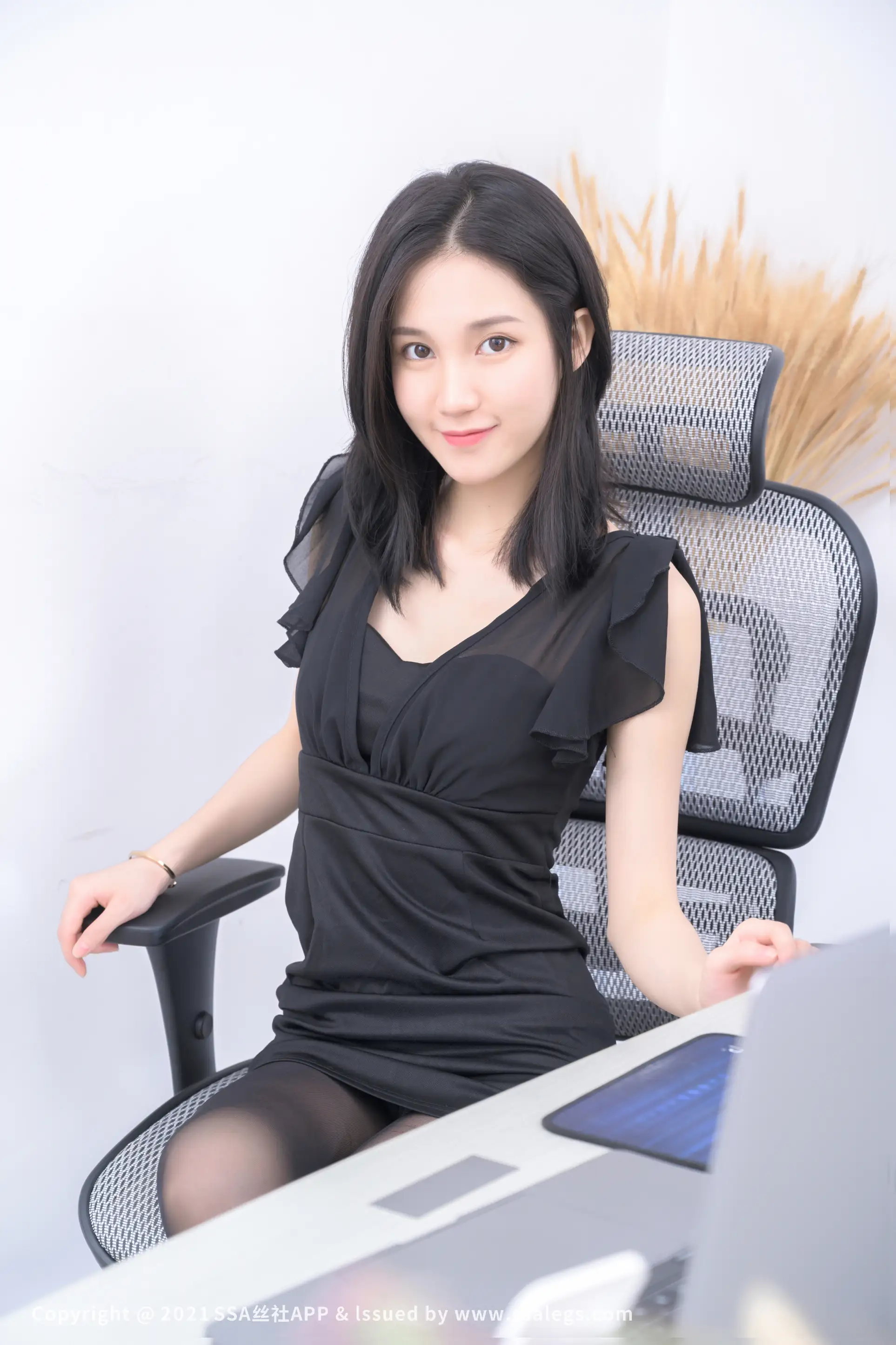 [爱美足] NO.781 模特晶晶的黑丝袜美脚(下) 丝社#[128P]-3