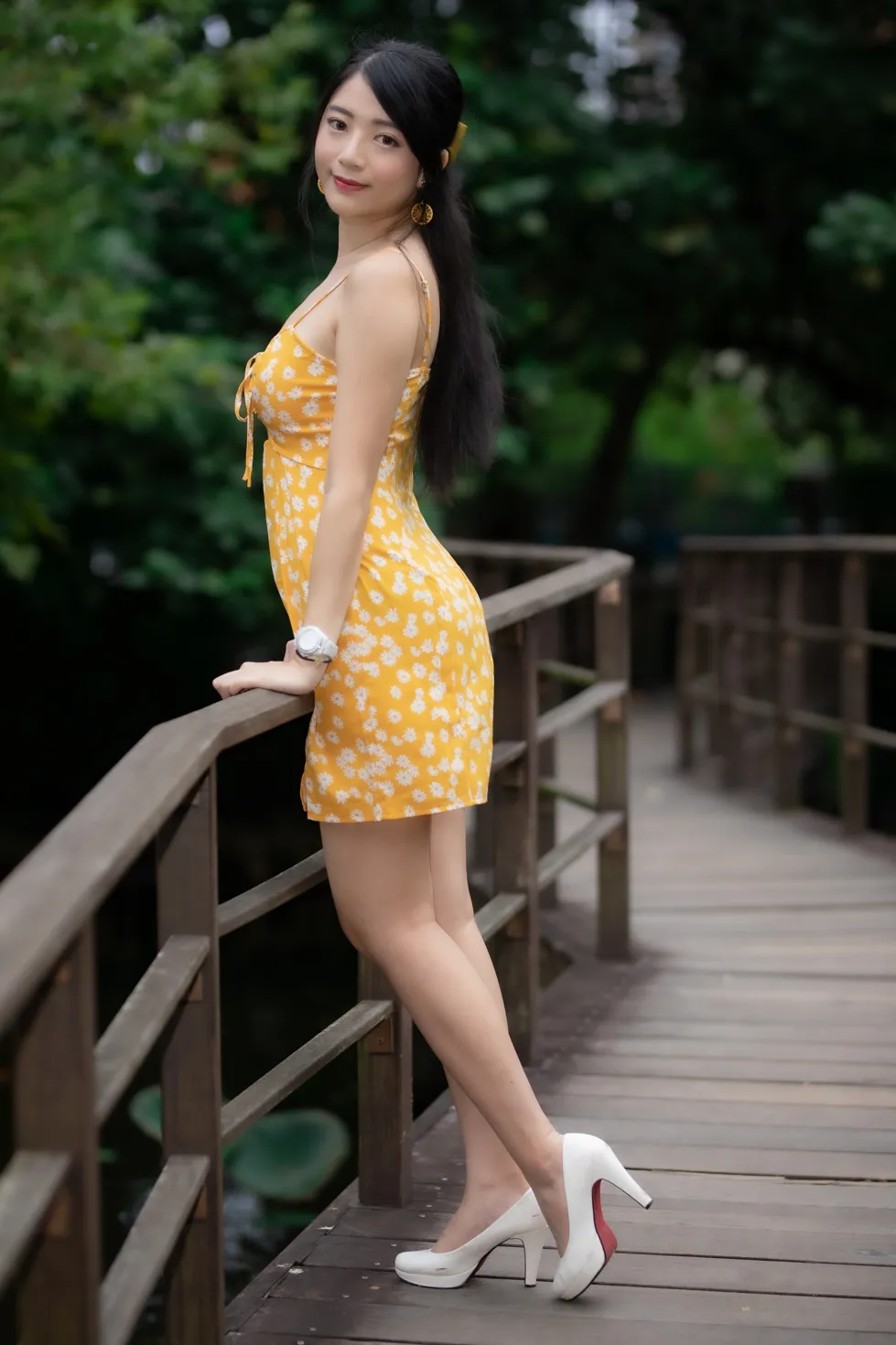 [爱美足] NO.170 湘芹 吊带连衣裙高跟美腿 街拍#[48P]-1