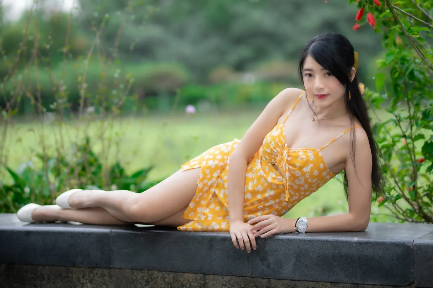 [爱美足] NO.170 湘芹 吊带连衣裙高跟美腿 街拍#[48P]-1