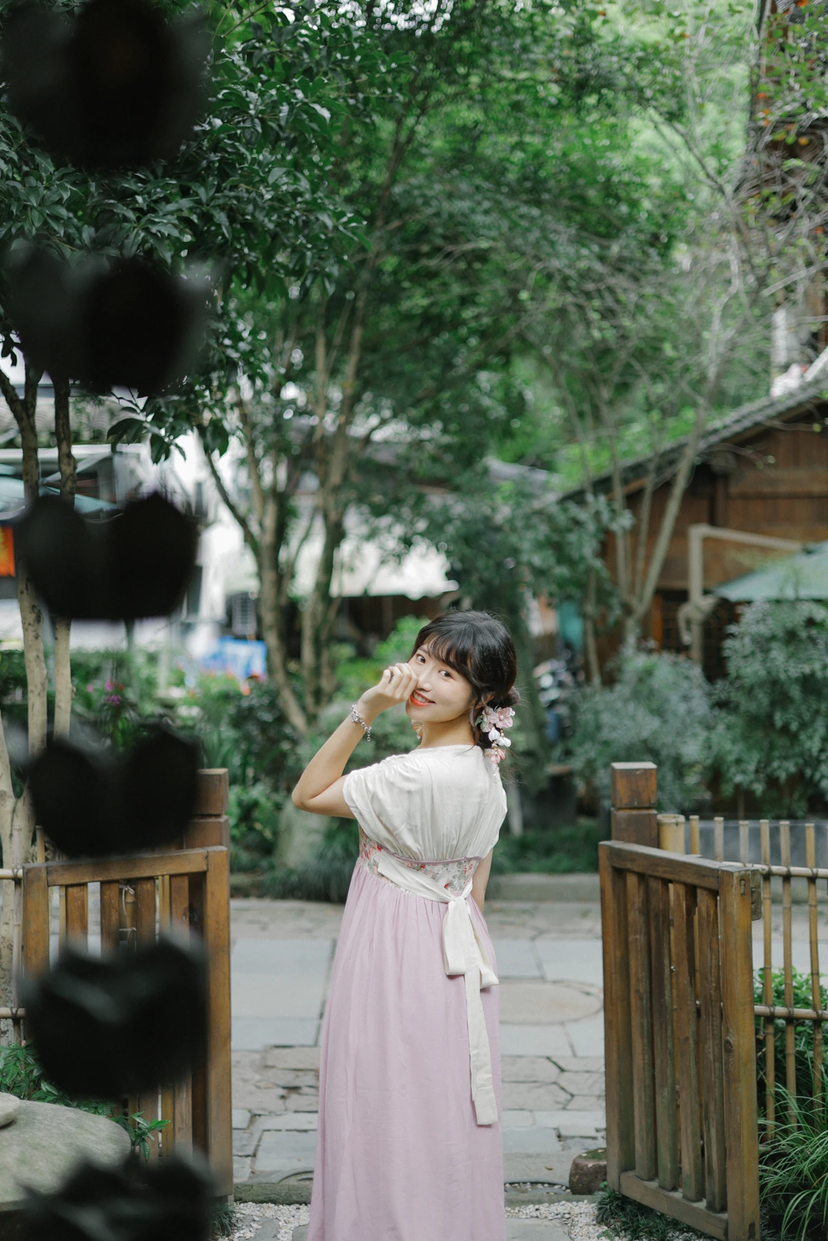 [艺图语] 2023.03.08 Vol.3025 沐光而行 蓝胖子-#[30P]-1