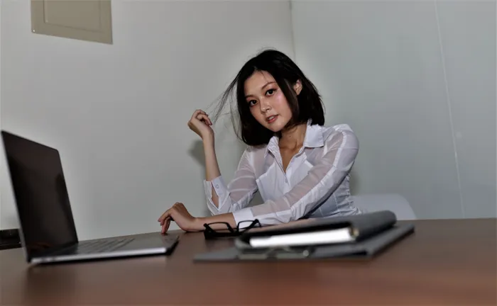 [爱美足] NO.010 长腿美模 小玉vs凯蒂 辨公室OL秘书 性感外拍2 街拍#[84P]-1