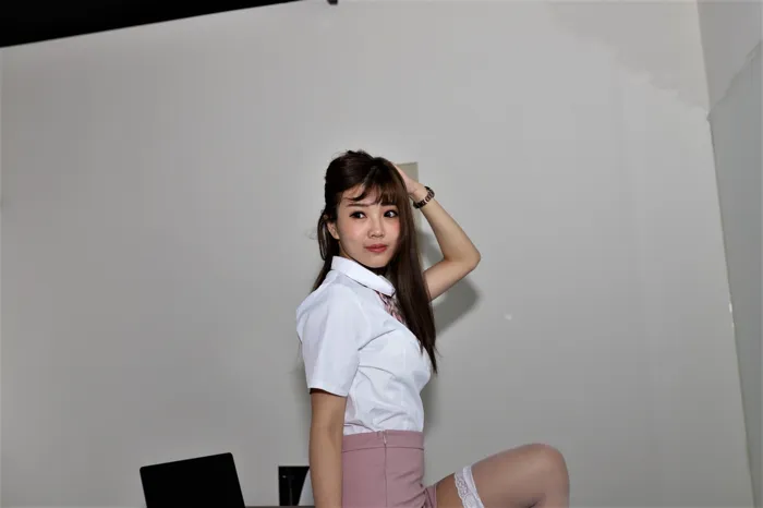 [爱美足] NO.010 长腿美模 小玉vs凯蒂 辨公室OL秘书 性感外拍2 街拍#[84P]-9
