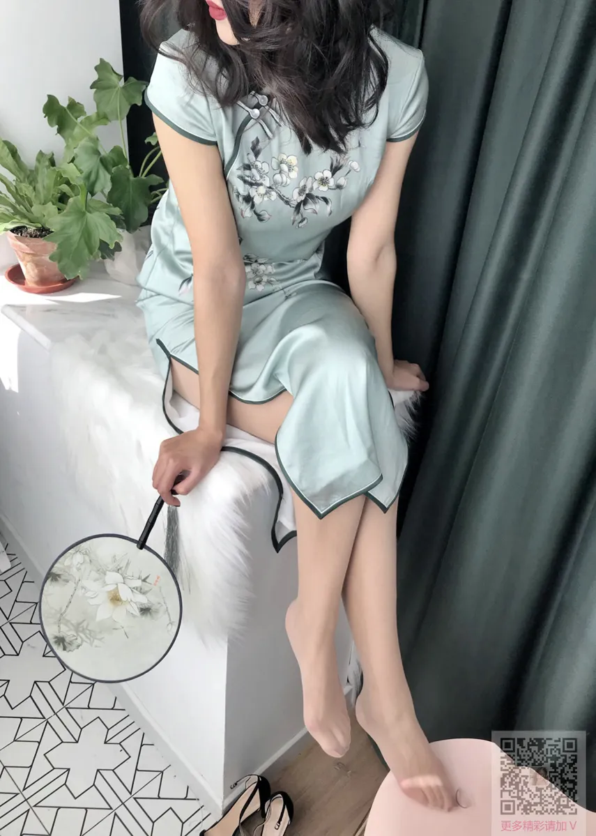 [爱美足] NO.115 Nia乔乔学姐居家性感旗袍肉丝 街拍#[64P]-1