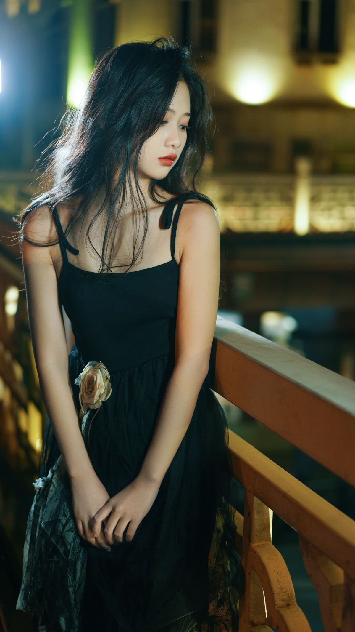 [艺图语] 2022.12.24 Vol.2748 – 夜巷 旺旺小小舒#[22P]-8