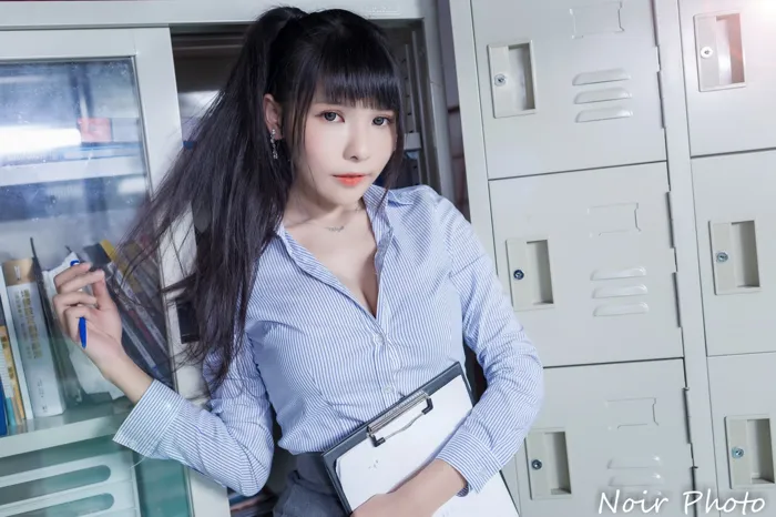 [爱美足] NO.072  依霜 OL黑丝 高跟美腿外拍 街拍#[37P]-8